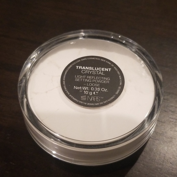NARS Translucent Crystal Light Reflecting Powder - Picture 2 of 3